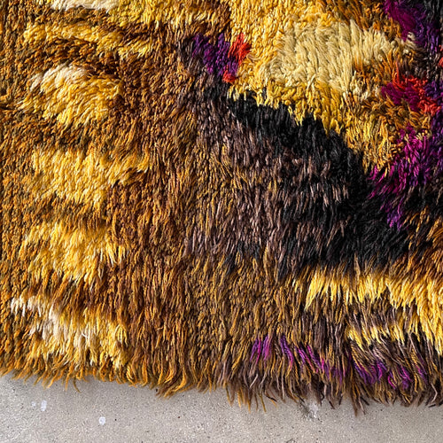 RUG — container